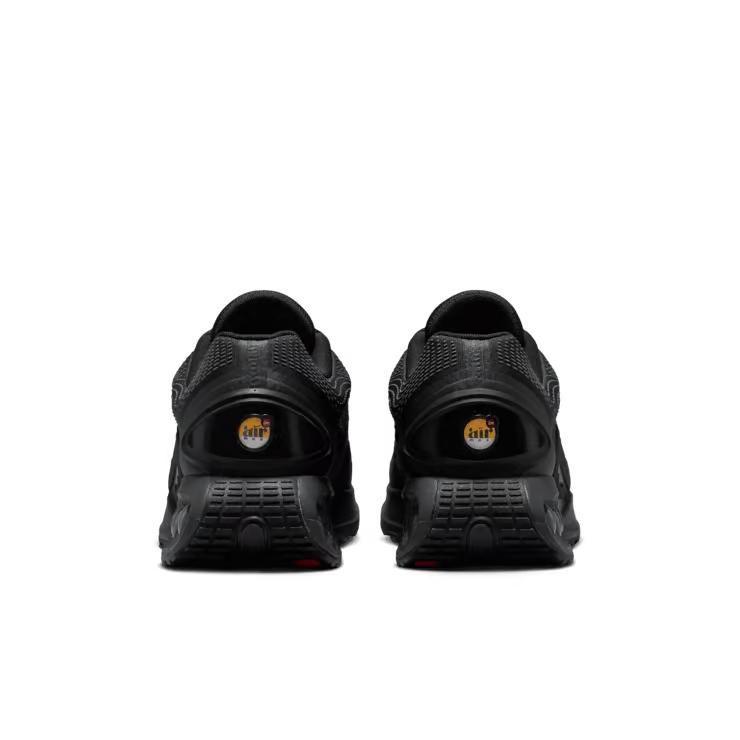 Nike Air Max DN Triple Black