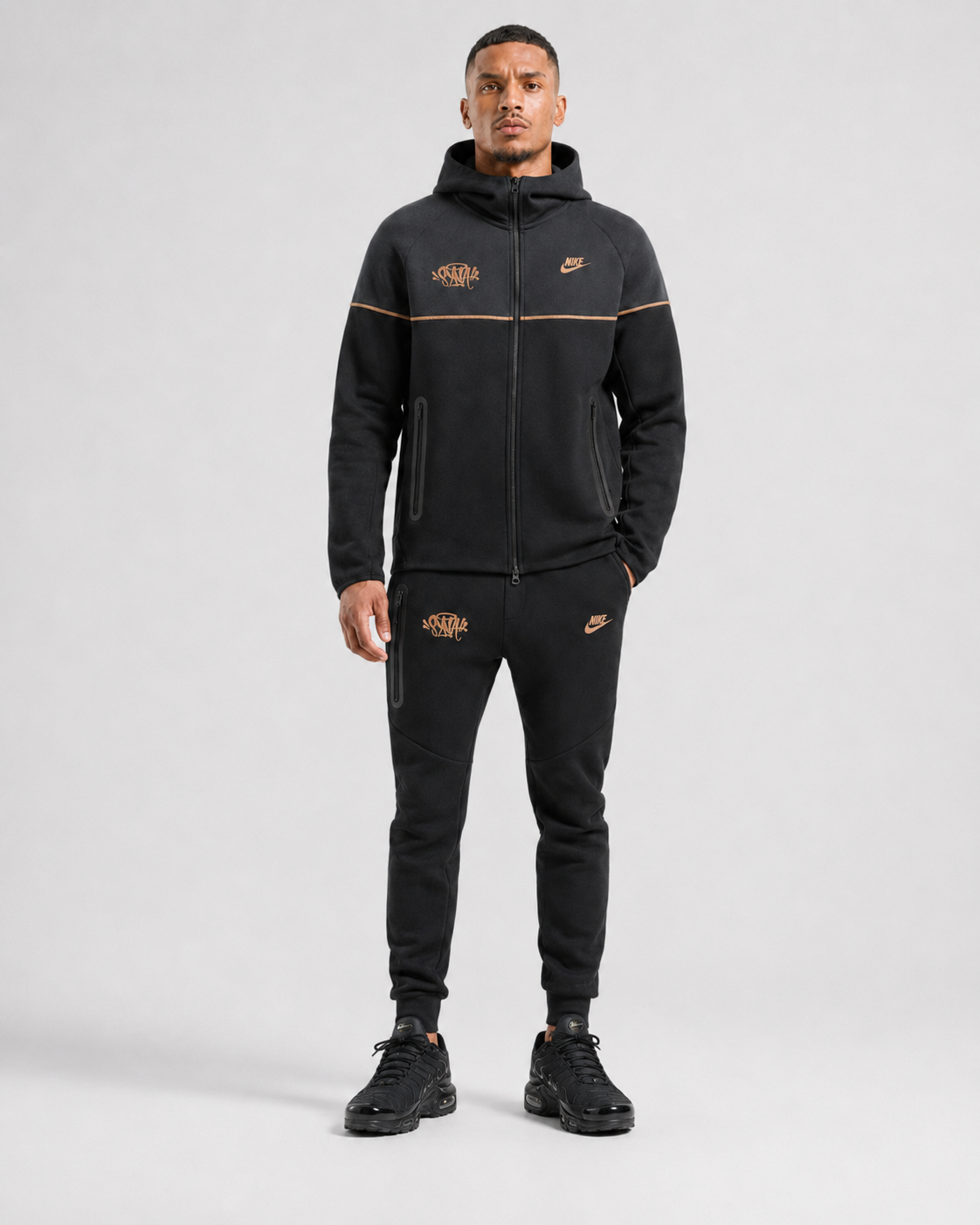 Nike x SYNA Tech Fleece Komplet
